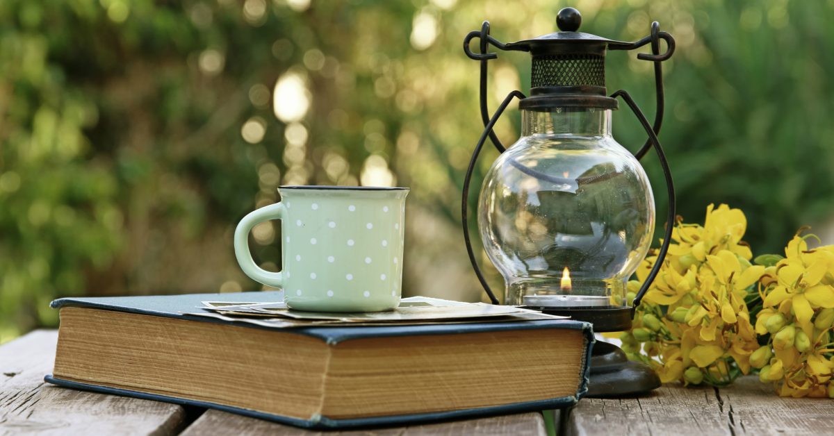 Книжный фонарь для кофейной кружки